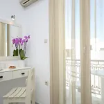 Soula Naxos * Naxos City