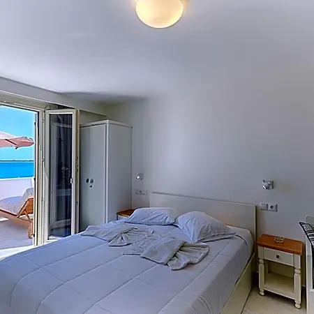Soula Naxos * Naxos City