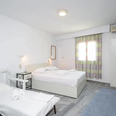 Soula Naxos Hotel *