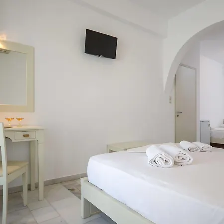 Soula Naxos Hotel *